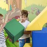 מלון Wellness Diana 3*
